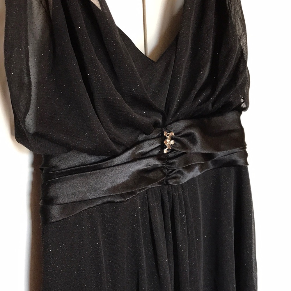 Dress! - Picture 2 of 3